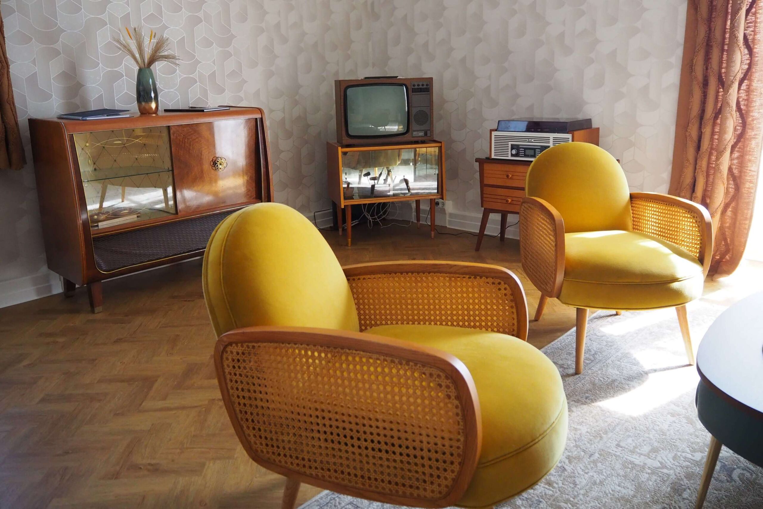 Wohnzimmer in der DDR-Wohnung Eisenhüttenstadt, Foto: Mandy Kortschlag, Lizenz: Stadt Eisenhüttenstadt