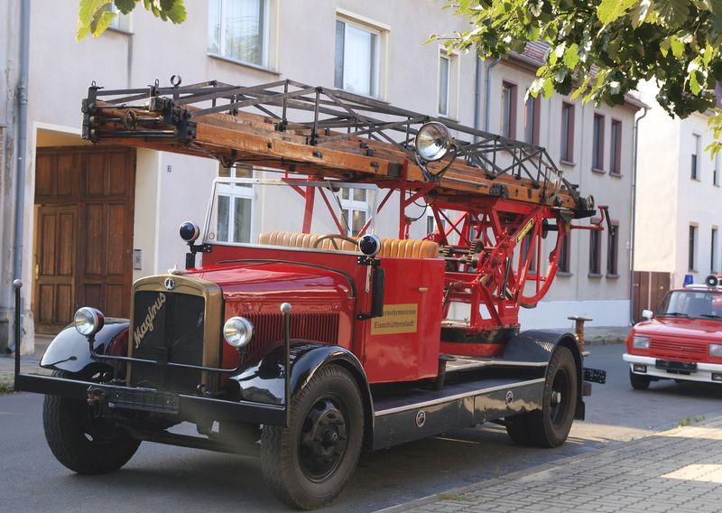 Muzeum Straży Pożarnej i Techniki w Eisenhüttenstadt- Strażacka drabina obrotowa DL19